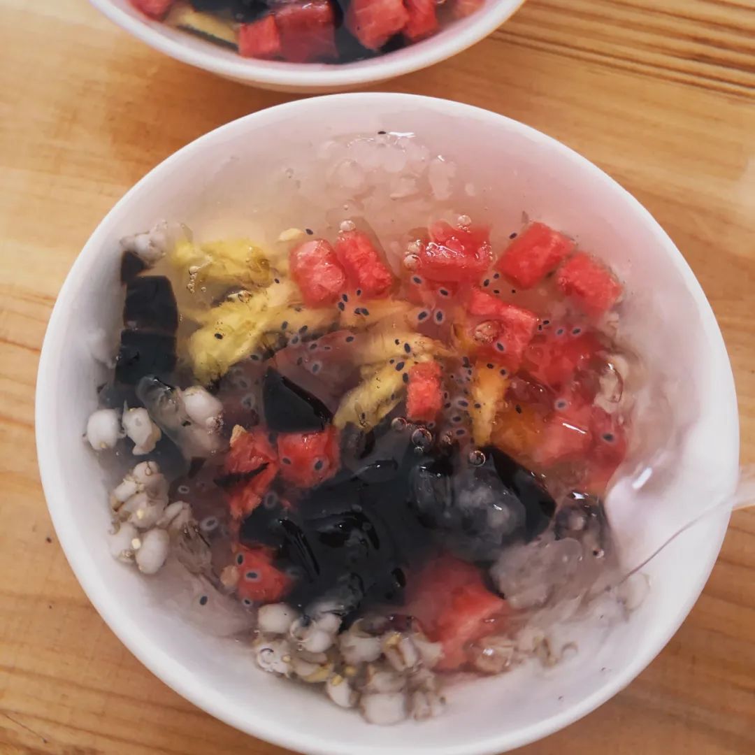 夏季特色甜品_城市记忆老字号甜品_云南黑暗料理网红打卡店,