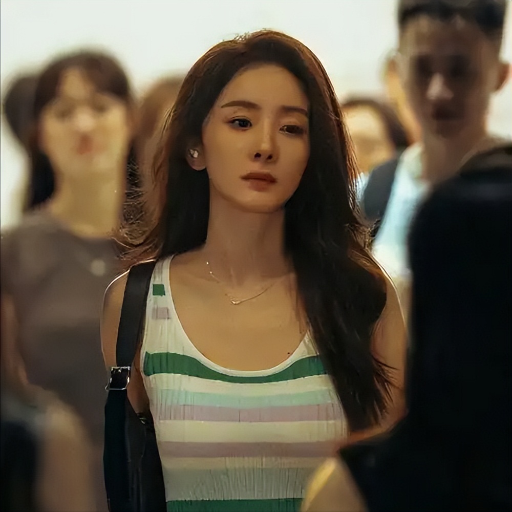 杨幂演技转型之路_杨幂视后实至名归_娱乐圈小说有杨幂