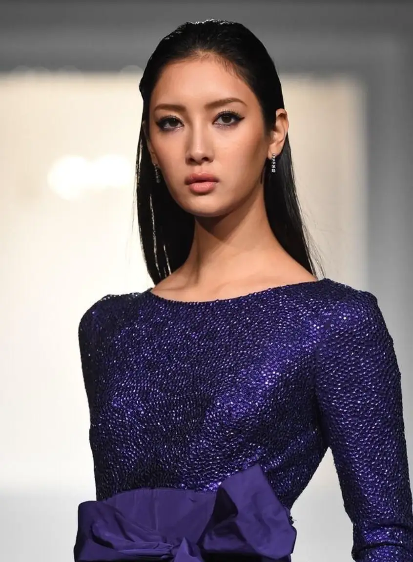 日本女明星身材_混血女星身材比例_高挑av女明星