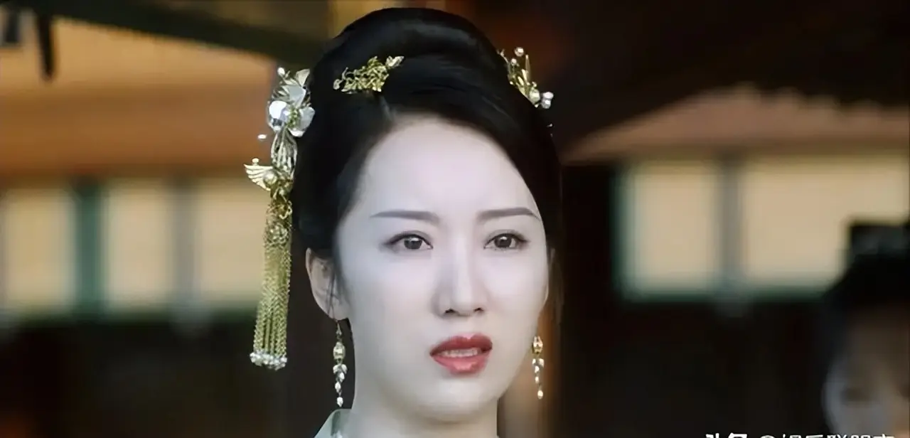娱乐圈美女嘴巴缺陷_娱乐圈好看的嘴_童瑶嘴巴不对称问题